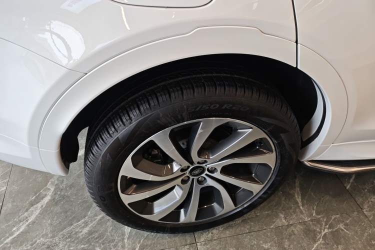 Used Land Rover Discovery Sport 2022 Revised Version 249 PS R-Dynamic S Performance Edition 5 Seats