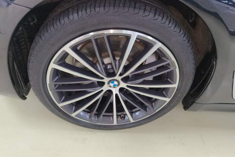 Used BMW 5 Series 2020 530Li Leading Model M Sport Package
