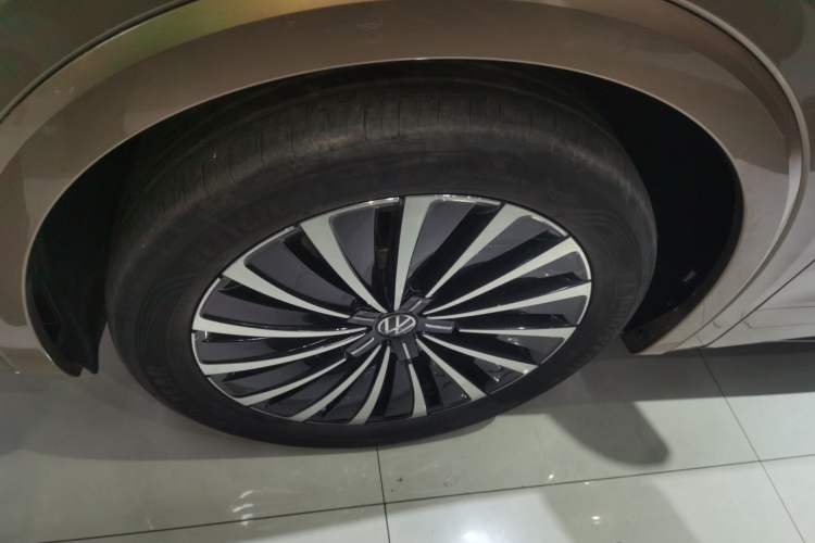 Used Volkswagen Viloran 2022 380TSI Prestige Edition