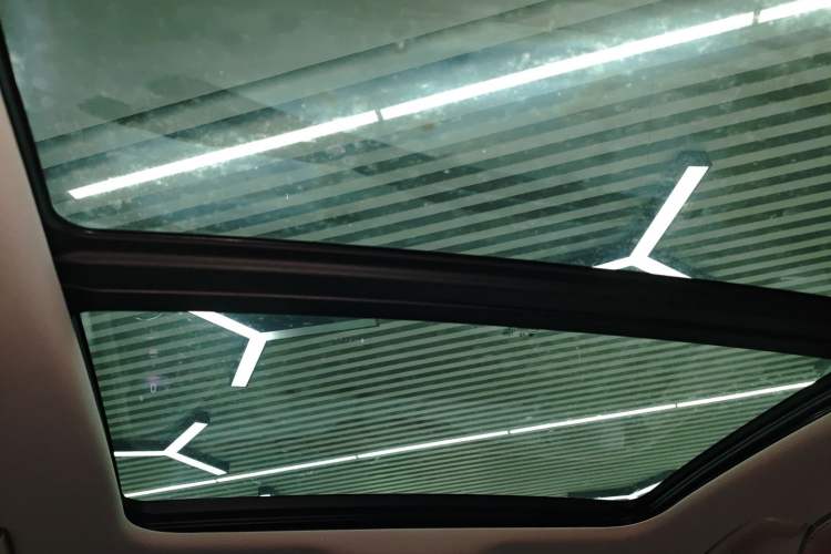 Used Hongqi H5 2025 2.0T Automatic Flag Edition – 500 000 Units Commemorative Version