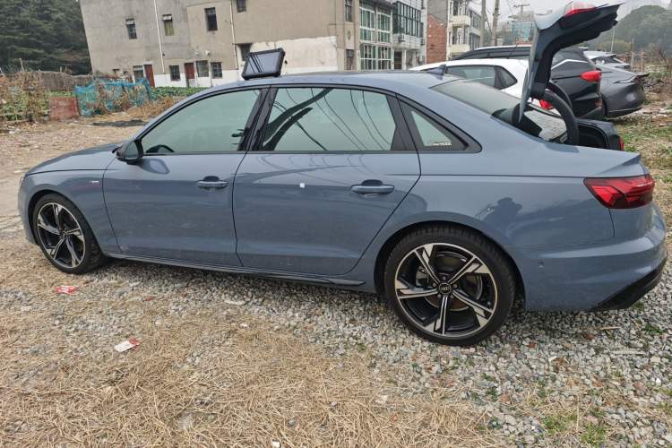 Used Audi A4L 2022 40 TFSI quattro RS Performance Package
