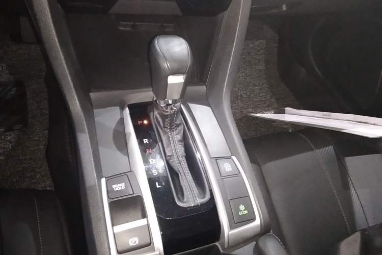 Used Honda Civic 2016 220TURBO CVT Prestige Edition