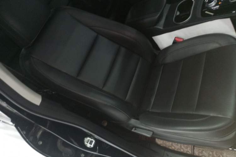 Used Great Wall Poer 2021 2.0T Commercial Version Automatic Diesel Two-Wheel Drive Elite Trim with Long Bed – GW4D20M
