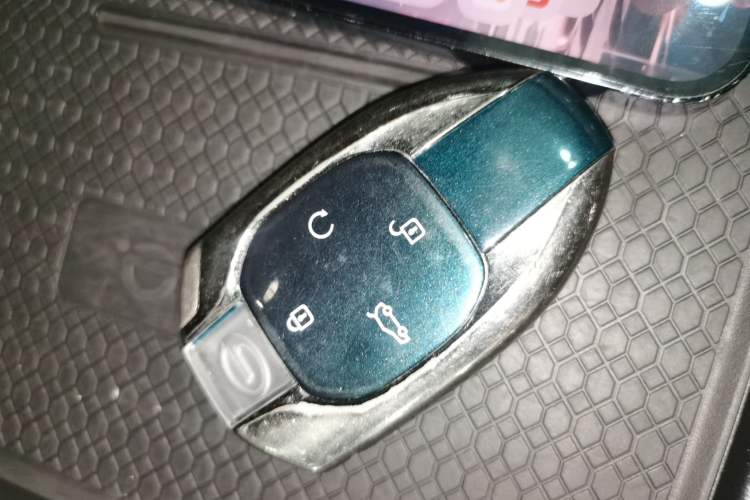 Used GAC Trumpchi GS8 2022 Linghang Series 2.0 TGDI Two-Wheel-Drive Luxury Smart Connectivity Version (7 Seats)
