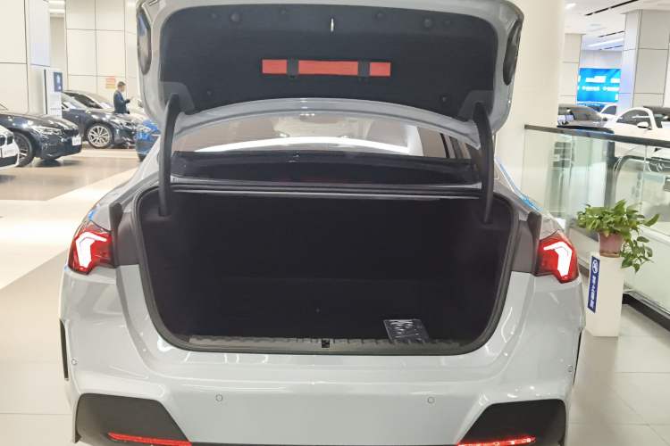 Used BMW 2 Series 2025 225L M Sport Night Edition Package
