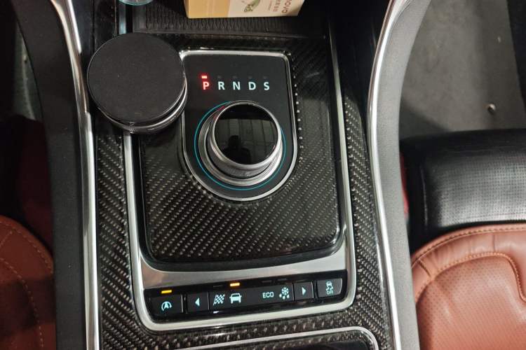 Used Jaguar XE 2015 3.0 SC 340 PS S