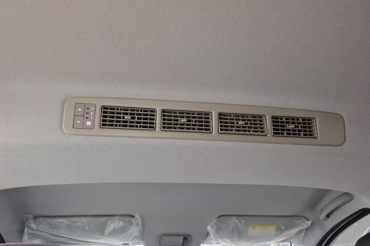 Used Wuling Hongguang New Energy 2025 Extended-Range Hybrid 50KM Comfort Version
