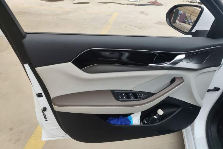 Used BYD Qin PLUS 2024 HONOR Edition DM-i 120KM Beyond Model
