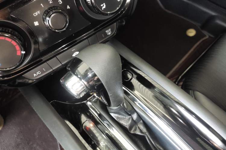 Used Honda Vezel 2020 1.5L CVT Pioneer Edition