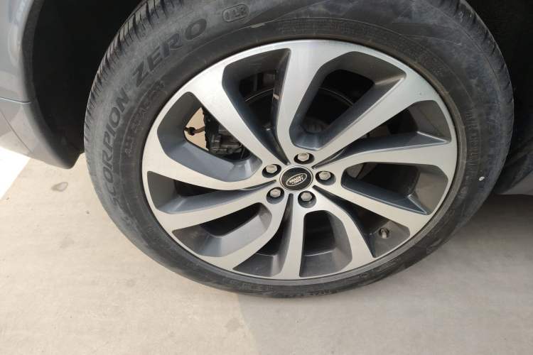 Used Land Rover Discovery Sport 2020 249 PS R-Dynamic Performance Edition
