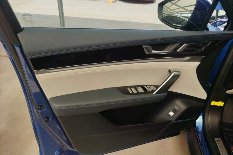 Used BYD Tang New Energy 2022 EV 635 km All-Wheel-Drive Flagship Model
