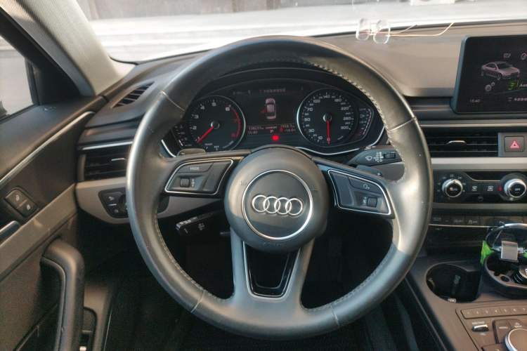 Used Audi A4L 2019 40 TFSI Ambition China VI
