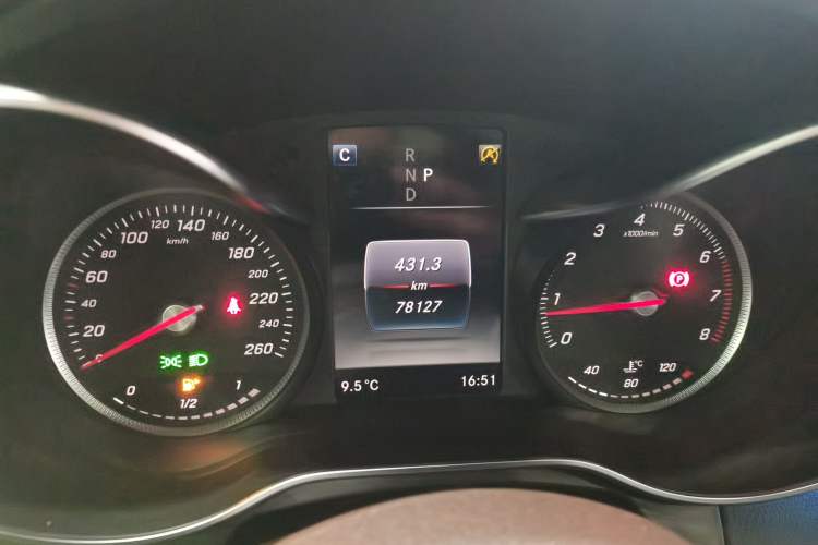 Used Mercedes-Benz GLC 2017 GLC 260 4MATIC Luxury Model