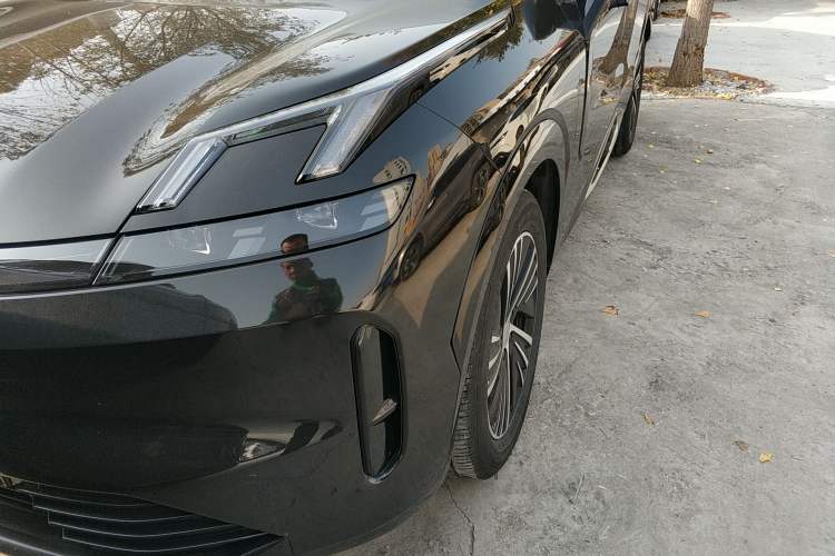 Used Lynk & Co 08 EM-P 2023 120km Long-Range Pro