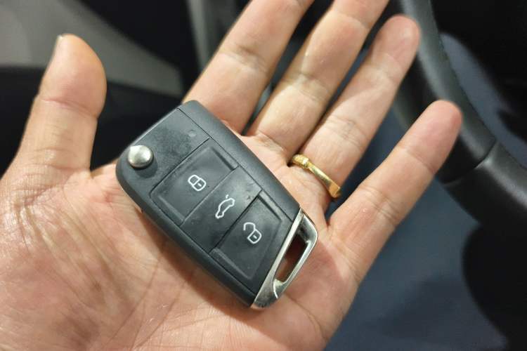 Used Volkswagen T-ROC 2024 280TSI DSG Two-Wheel-Drive Time Edition
