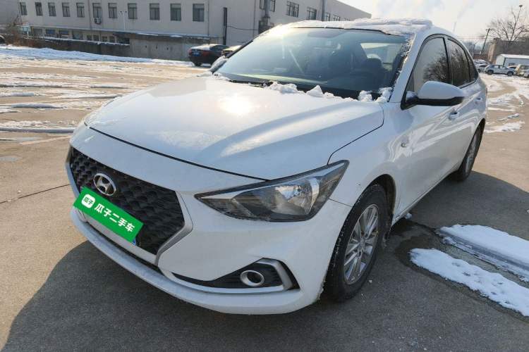 Used Hyundai Celesta 2017 1.6L Automatic Enjoyment Version GLS