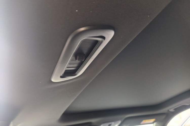 Used GAC Trumpchi GS8 2022 Linghang Series 2.0 TGDI Two-Wheel-Drive Luxury Smart Connectivity Version (7 Seats)
