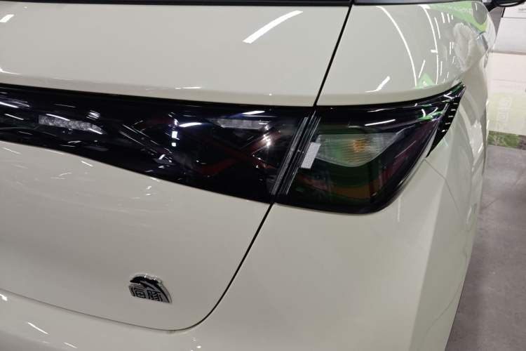 Used BYD Dolphin 2023 420 km Fashion Edition
