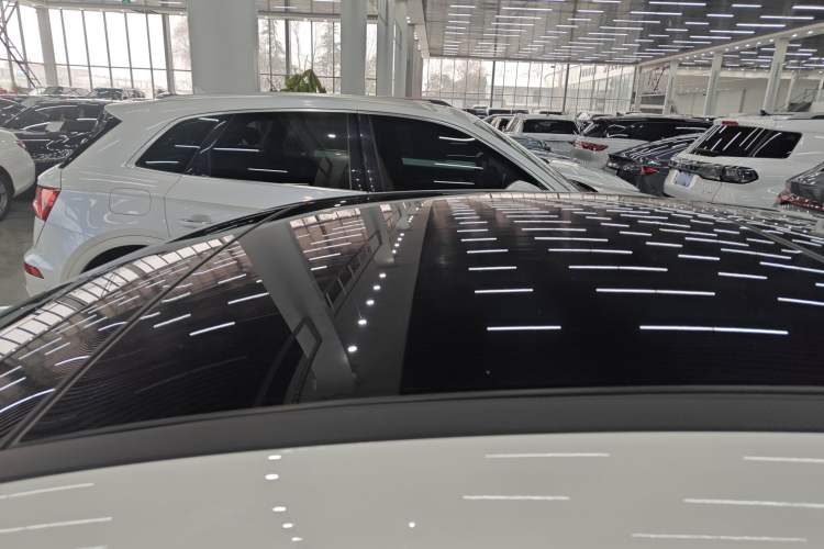 Used Mercedes-Benz A-Class 2022 Revised Version A 200 L Sport Sedan Fashionable Style