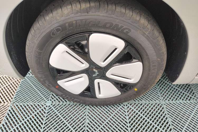 Used Wuling Hongguang MINIEV 2025 Four-Door Version Advanced Edition
