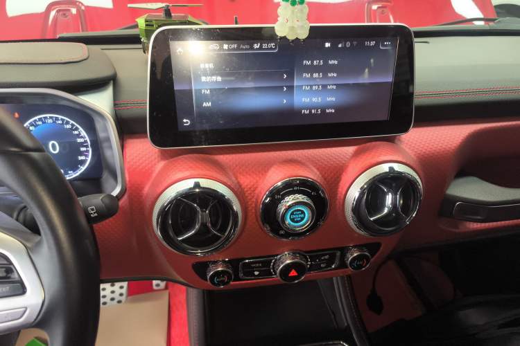 Used  BJ40 2020 2.0T Automatic Four-Wheel Drive Urban Hunter Edition Chivalrous Type