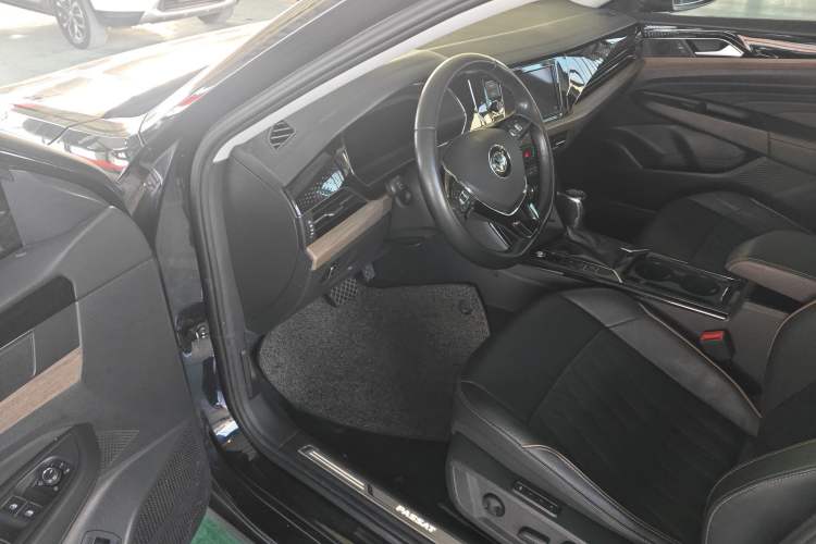 Used Volkswagen Passat 2019 330TSI Luxury Edition China V Standard
