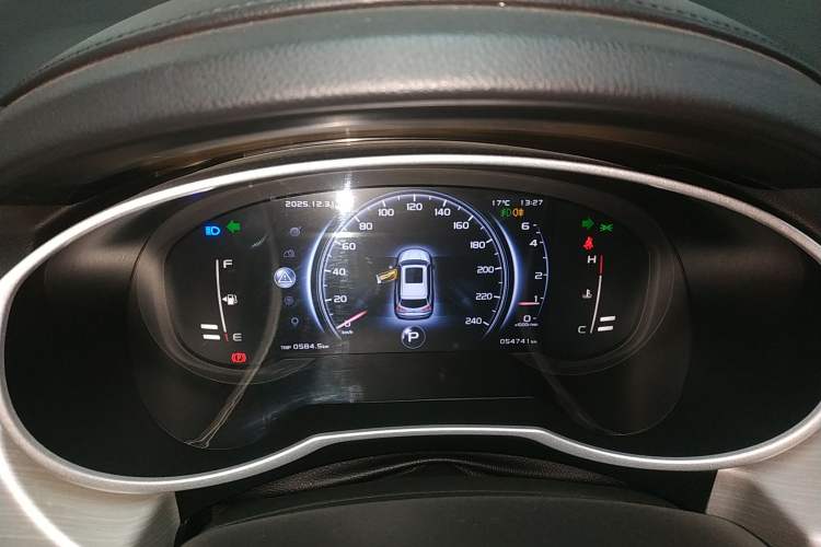 Used Geely Auto Emgrand X7 Sport 2020 1.8TD DCT Two-Wheel Drive Smart Connect 4G-Enabled Version
