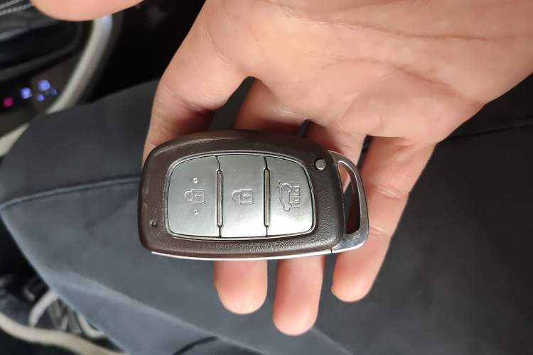 Used Hyundai ix25 2017 1.6L Automatic Smart Version
