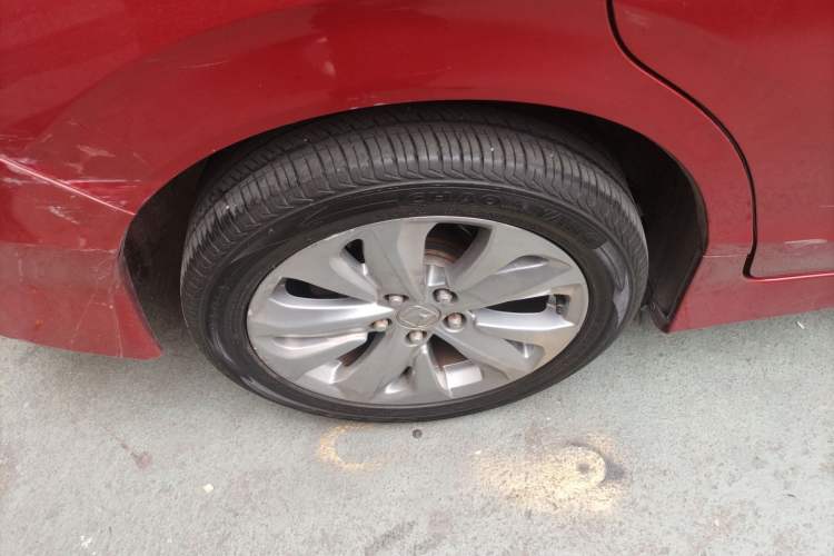 Used Honda Jade 2013 1.8L automatic Comfort version 5 seats