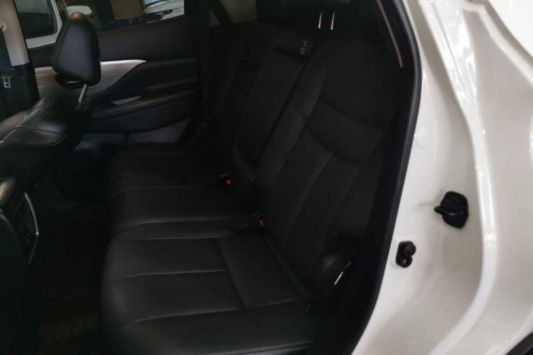 Used Nissan Murano 2021 2.5L XL Two-Wheel Drive Smart Connect Luxury Edition
