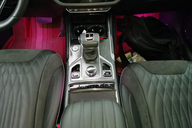 Used Hongqi HS5 2022 Revised Version 2.0T Smart Connect Flagship Edition
