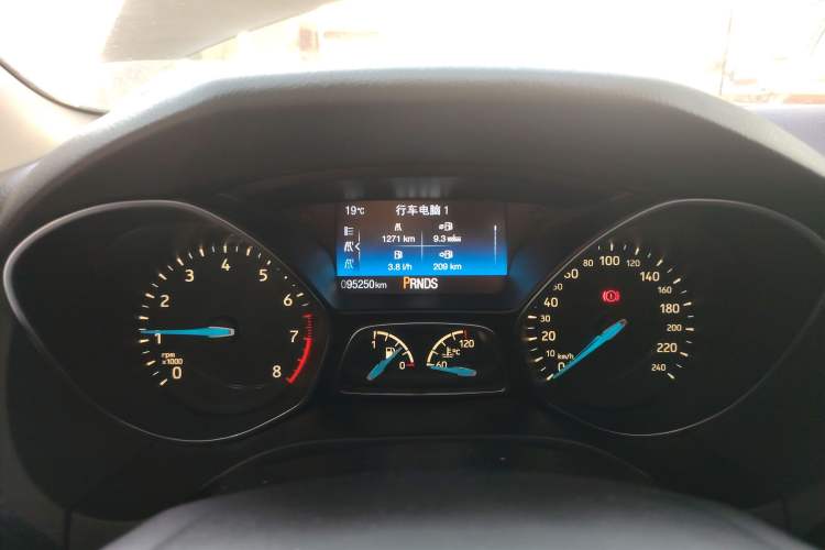 Used Ford Focus 2015 Sedan EcoBoost 180 Automatic Elite Model
