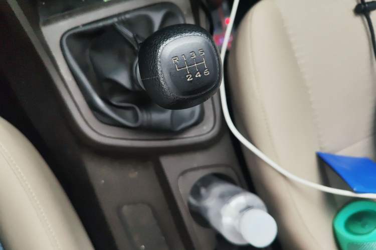 Used Wuling Hongguang V 2022 1.5L Jingqu Edition Electric-Assist LAR
