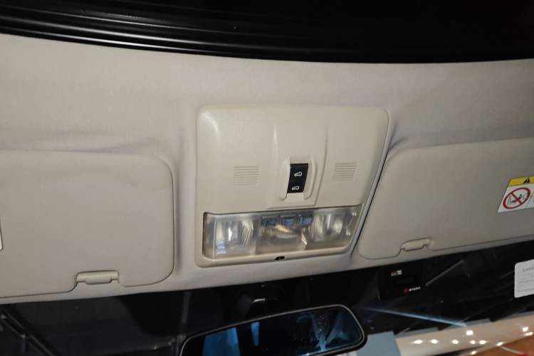 Used Land Rover Discovery 2014 3.0 SC V6 HSE
