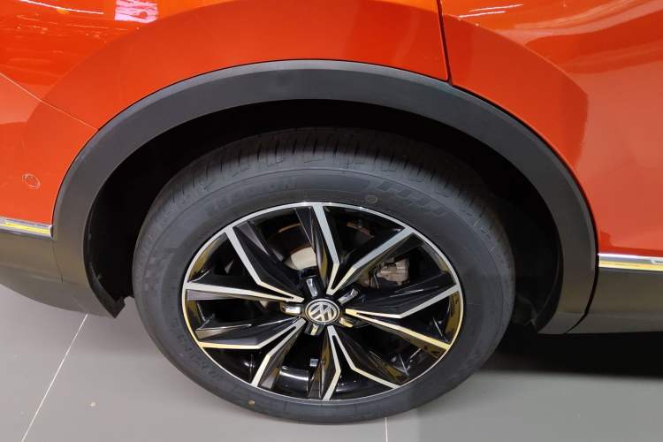 Used Volkswagen Tiguan L 2017 380TSI Automatic All-Wheel Drive Supreme Flagship Edition
