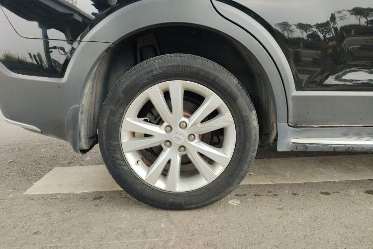 Used Chevrolet Captiva 2017 2.4L 4x4 Flagship Edition 7-Seater