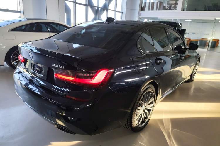 Used BMW 3 Series 2022 330i M Sport Night Edition