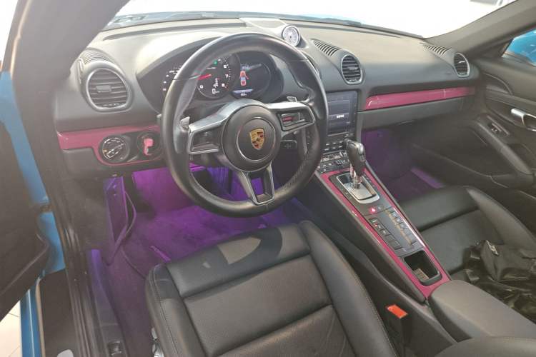 Used Porsche 718 2020 Cayman 2.0T
