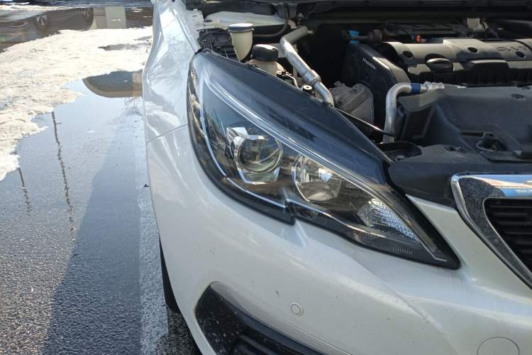 Used Peugeot 308 2016 1.6L Automatic Fashion Edition