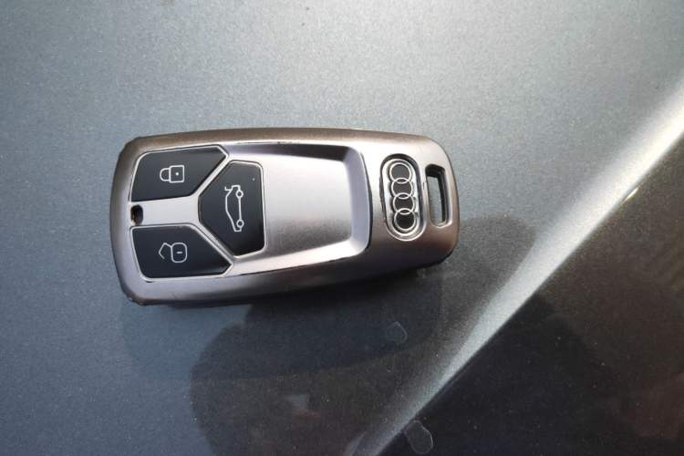 Used Audi A4L 2022 40 TFSI Luxury Dynamic Model
