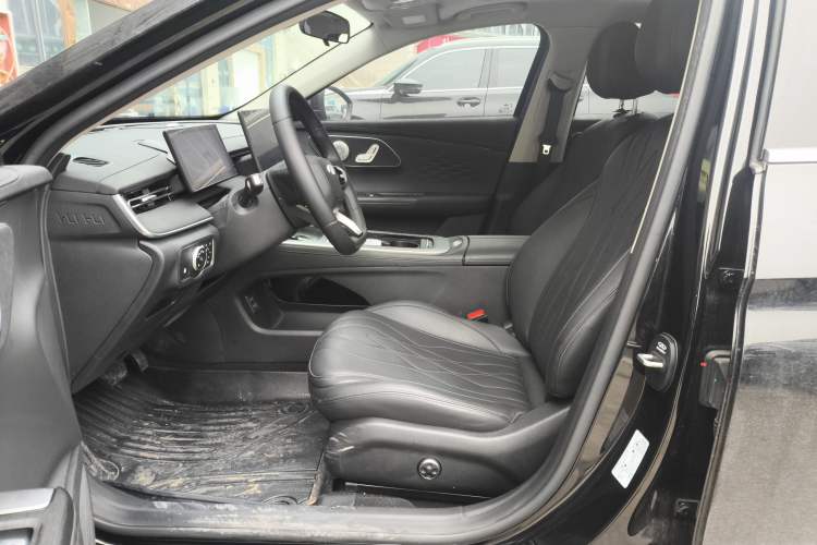 Used Chery Fengyun A8L 2025 1.5 TGDI 145 km Comfort Version
