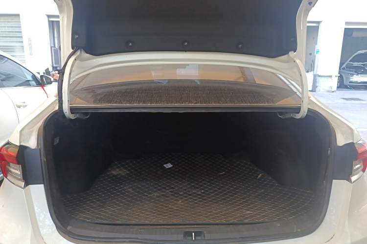 Used Toyota Corolla 2021 Dual-Motor 1.8L E-CVT Elite Edition
