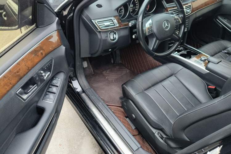 Used Mercedes-Benz E-Class 2015 Revised E 260 L
