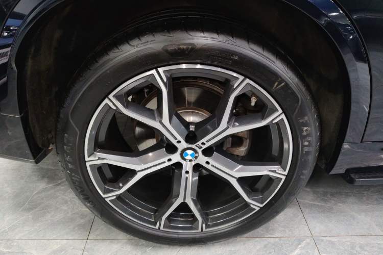 Used BMW X5 2023 xDrive 30Li Luxury M Sport Night Edition Package
