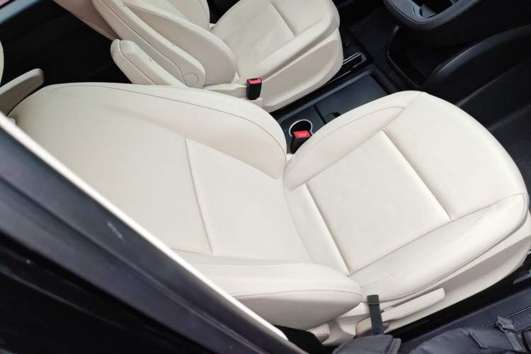 Used Mercedes-Benz Vito 2020 2.0T Elite Version 7 Seats