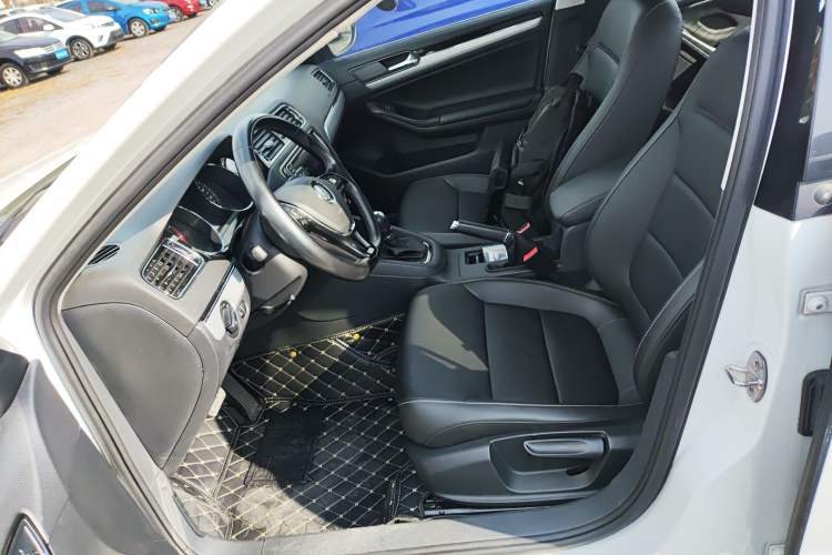 Used Volkswagen Sagitar 2018 180TSI DSG Prestige Edition
