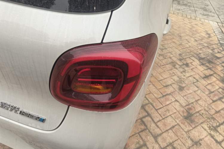 Used Wuling Hongguang MINIEV 2025 Four-Door Version Advanced Edition
