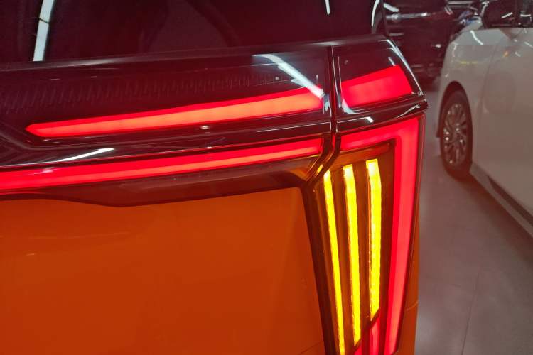 Used GAC Trumpchi M8 2023 Zongshi Series 400T Flagship Edition
