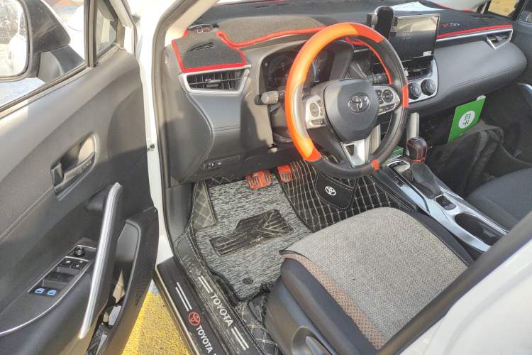 Used Toyota Corolla Cross 2023 2.0L Pioneer Edition
