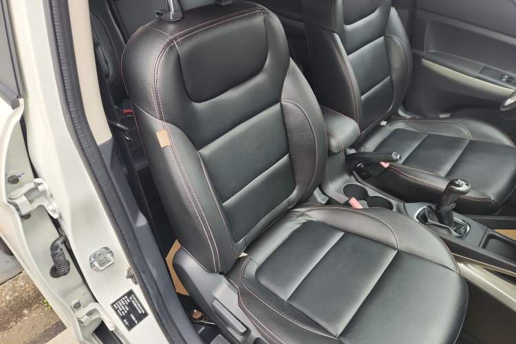 Used Changan CS35 2014 1.6L Manual Luxury Model China IV Standard